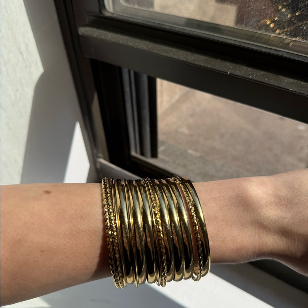 Elegant Gold Bangle Set